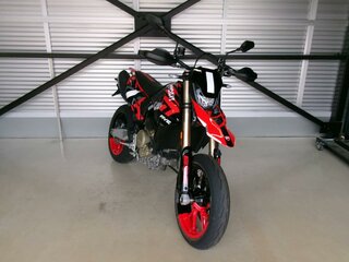 2024 Ducati Hypermotard, чёрный, 1277000 рублей, вид 3