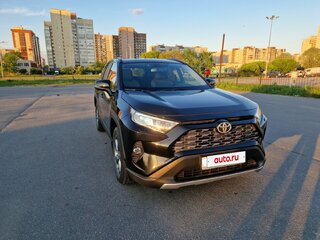 2022 Toyota RAV4 V (XA50), чёрный, 4600000 рублей, вид 2