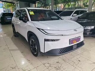 2026 Toyota bZ3X 50 kWh, белый, 2397099 рублей, вид 3