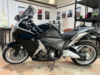 2012 Honda VFR 1200, чёрный, 825000 рублей, вид 5