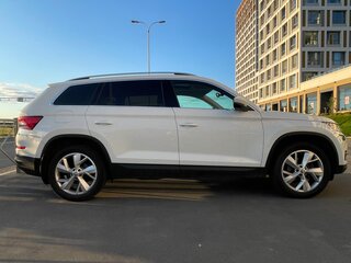 2018 Skoda Kodiaq I, белый, 2890000 рублей, вид 3