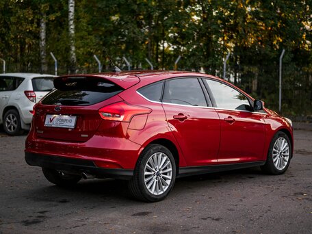2018 Ford Focus III Рестайлинг, красный, 1190000 рублей, вид 2
