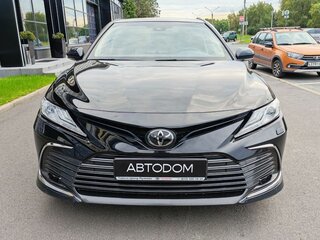 2022 Toyota Camry VIII (XV70) Рестайлинг, чёрный, 3273000 рублей, вид 4
