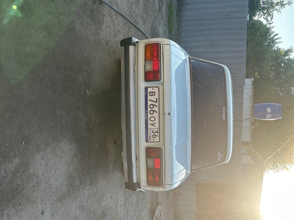 1997 Lada (ВАЗ) 2105, белый, 120000 рублей - вид 5