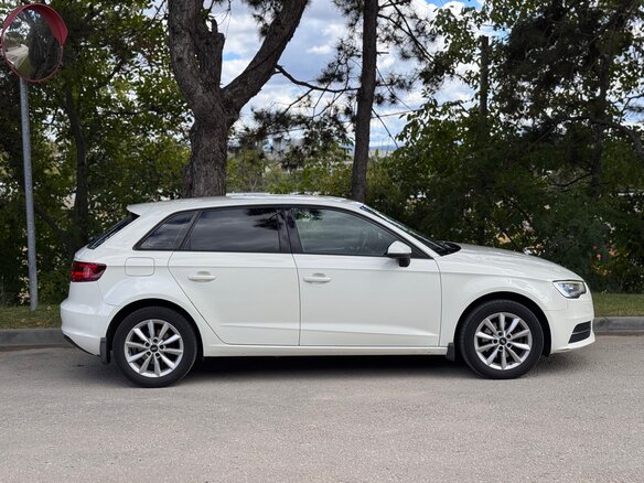 2013 Audi A3 III (8V), белый, 1150000 рублей - вид 3