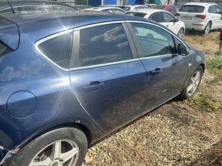 2011 Opel Astra J, синий, 456500 рублей, вид 2