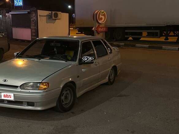 2004 Lada (ВАЗ) 2115, белый, 135000 рублей - вид 2