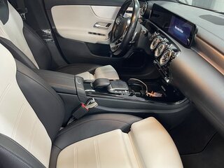 2021 Mercedes-Benz CLA 200 II (C118, X118), красный, 3100000 рублей, вид 5