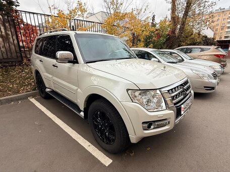2019 Mitsubishi Pajero IV Рестайлинг 2, белый, 3800000 рублей, вид 5