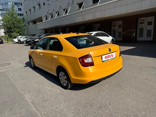2018 Skoda Rapid I Рестайлинг, жёлтый, 480000 рублей, вид 5