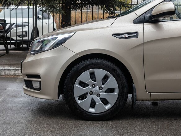 2015 Kia Rio III Рестайлинг, бежевый - вид 8