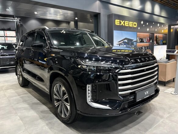 2025 Exeed VX I Рестайлинг, чёрный - вид 2