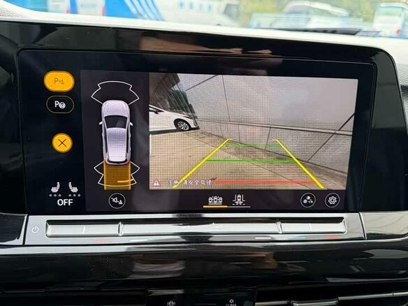 2022 Volkswagen Golf VIII, серый, 1950000 рублей - вид 10