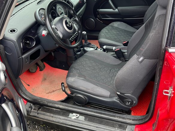 2006 Mini Hatch Cooper I (R50), красный, 530000 рублей - вид 5