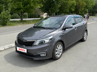 2015 Kia Rio III Рестайлинг, серый, 1200000 рублей, вид 1