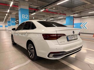 2023 Volkswagen Jetta VII Рестайлинг, белый, 1940000 рублей, вид 5