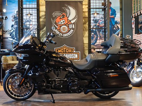 2026 Harley-Davidson Road Glide Limited, чёрный, 4950000 рублей, вид 2
