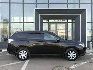 2013 Mitsubishi Outlander III, чёрный, 1349000 рублей, вид 4
