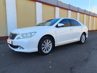 2012 Toyota Camry VII (XV50), белый, 1287000 рублей, вид 2