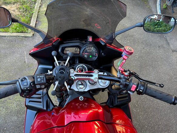 2011 Yamaha FZ1, красный, 535000 рублей - вид 10