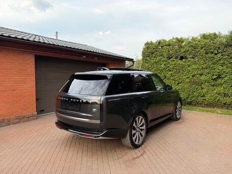 2024 Land Rover Range Rover P400 MHEV V, серый, 13700000 рублей, вид 5