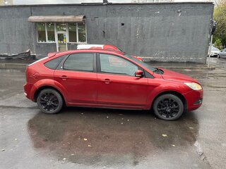 2008 Ford Focus II Рестайлинг, красный, 400000 рублей, вид 4