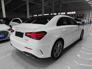 2022 Mercedes-Benz A-Класс 180 IV (W177) Рестайлинг, белый, 1415000 рублей, вид 5