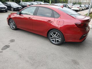 2021 Kia Cerato IV, красный, 2050000 рублей, вид 3