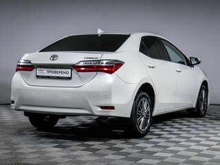 2017 Toyota Corolla XI (E160, E170, E180) Рестайлинг 1, белый, 1725000 рублей, вид 5
