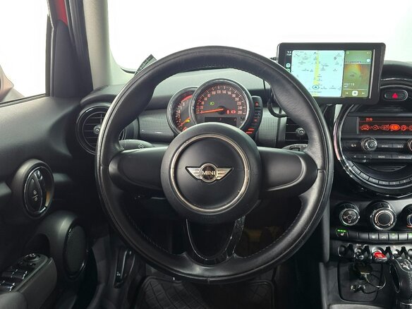 2015 Mini Hatch Cooper D III (F55/F56), красный, 980002 рублей - вид 14