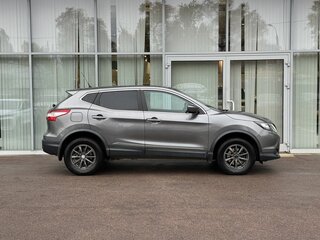 2017 Nissan Qashqai II Рестайлинг, серый, 1780000 рублей, вид 4