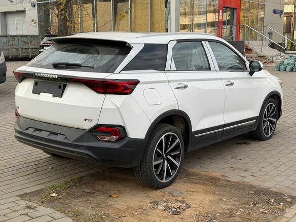 2023 FAW Bestune T77 I, белый, 2449000 рублей - вид 3