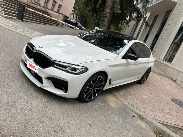 2018 BMW 5 серии 530i VII (G30/G31/G38), белый, 3390000 рублей - вид 4