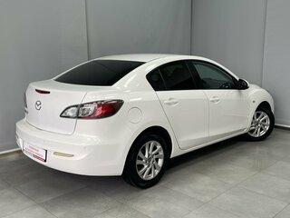 2013 Mazda 3 II (BL) Рестайлинг, белый, 1148000 рублей, вид 3