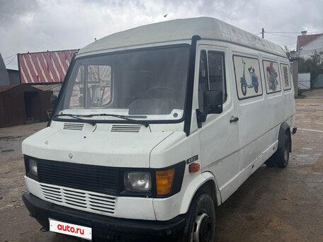 1990 Mercedes-Benz T1, белый, 450000 рублей, вид 2