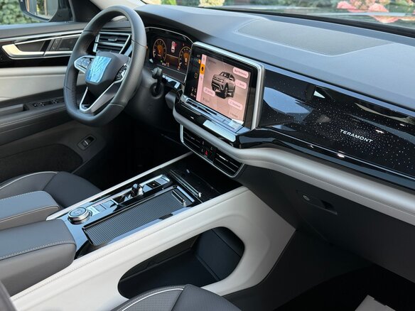 2026 Volkswagen Teramont I Рестайлинг (China Market), чёрный, 5450000 рублей - вид 23
