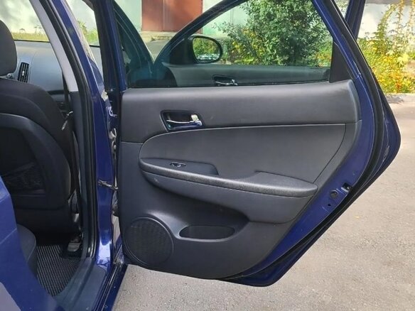 2010 Hyundai i30 I Рестайлинг, синий, 700000 рублей - вид 12