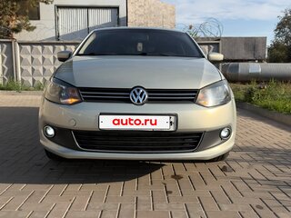 2011 Volkswagen Polo V, серебристый, 680000 рублей, вид 2