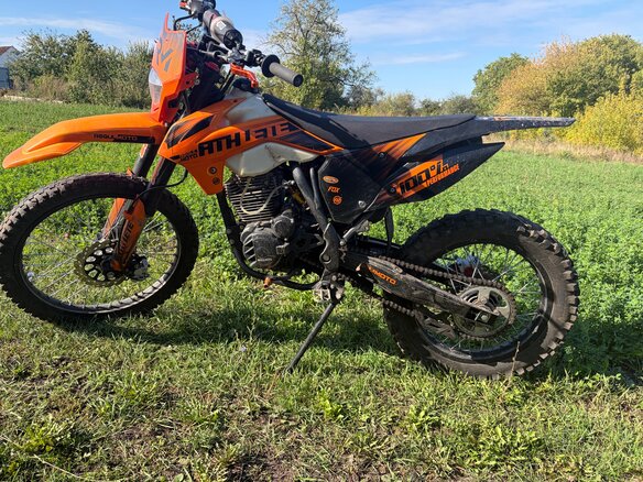 2024 Avantis Enduro 300 Carb, оранжевый, 85000 рублей
