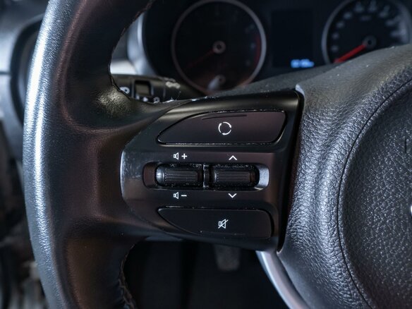 2019 Kia Rio X-Line IV, серебристый, 1540000 рублей - вид 14