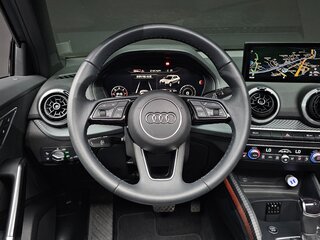2023 Audi Q2 35 TDI I Рестайлинг, чёрный, 3158000 рублей, вид 5