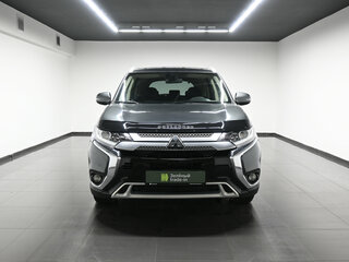 2020 Mitsubishi Outlander III Рестайлинг 3, серый, 1990000 рублей, вид 3