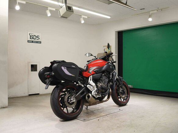 2014 Yamaha MT-07 (FZ-07), красный, 697000 рублей - вид 4