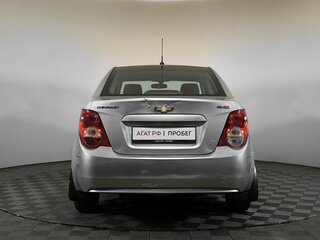 2013 Chevrolet Aveo II, серебристый, 520000 рублей, вид 5