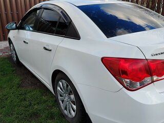 2011 Chevrolet Cruze I, белый, 650000 рублей, вид 4