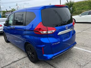 2022 Honda Freed+ II Рестайлинг, синий, 1990000 рублей, вид 5