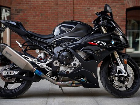 2024 BMW S 1000 RR, чёрный, 2100000 рублей, вид 2