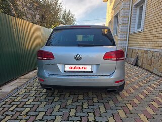 2013 Volkswagen Touareg II, серебристый, 2300000 рублей, вид 5