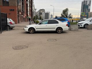 2000 Isuzu Gemini V, белый, 357000 рублей, вид 2