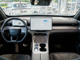 2026 Tenet T8, зелёный, 3299000 рублей, вид 4